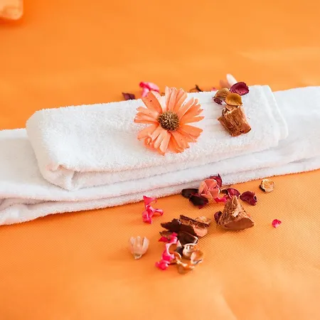 Marchesa 팜스테이 *